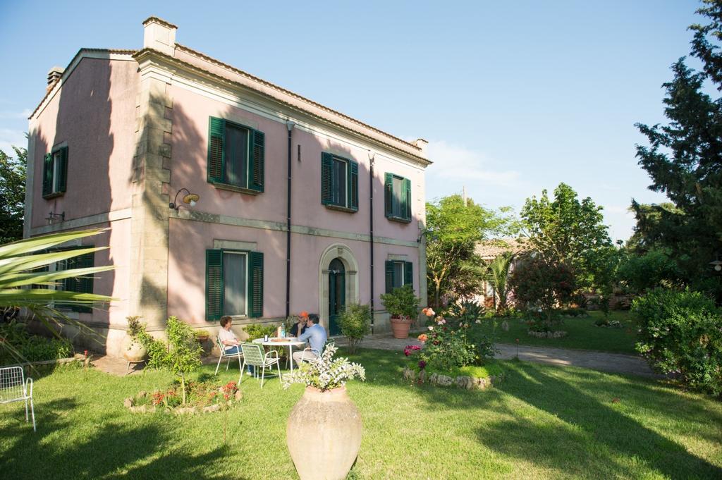 Ai Cipressi Bed & Breakfast Salemi Exterior photo
